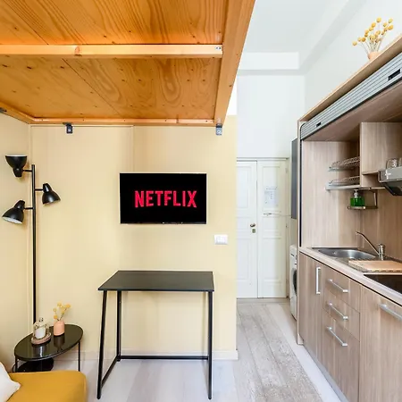 Cozy In The Heart Of Navigli - 10min Duomo Милан