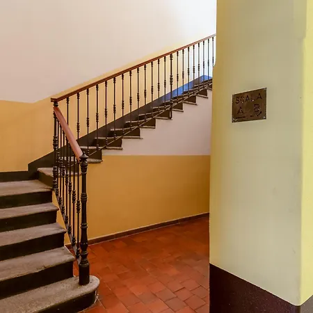 Апартаменты Cozy In The Heart Of Navigli - 10min Duomo Милан